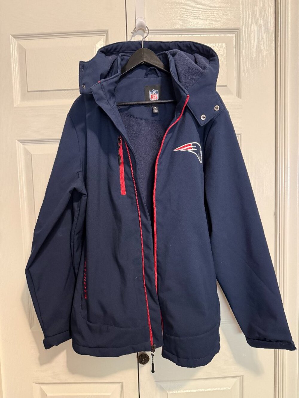 G-III NFL New England Patriots Softshell Jacket Hooded Fleece Lined Blue Red